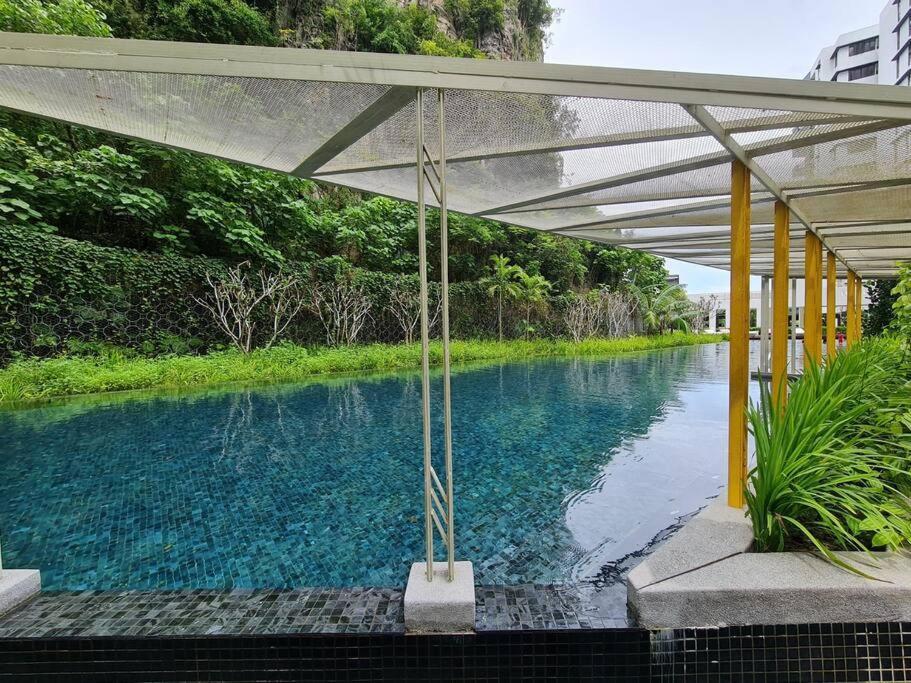 The Cove Hillside - Elegance Parisian Pangsapuri